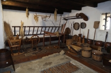 pozd�ji p�istav�n� hospod��sk� budova k ml�nu