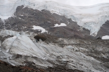 ledovec Triffgletscher (rychle pry�, ne� to na n�s spadne)