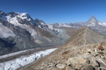 pohled na Gornergrat a Matterhorn z cesty na Hoht�lli