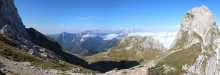 v�hled nad sedlem Mangart (2200 m.n.m.) - pohled SZ sm�rem do Slovinska