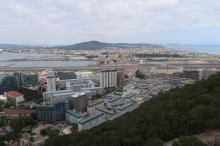 pohled na Gibraltar a �pan�lskou La L�nea de la Concepci�n